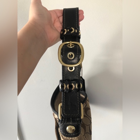 Signature Style Coach Purse with Black Leather and Gold Details, Y2K Vintage - Picture 7 of 15